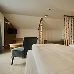 La Metairie 3*
