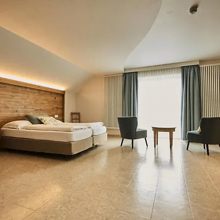 Hotell La Metairie Trois-Ponts